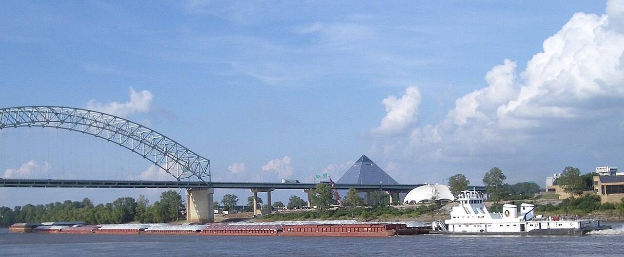 Towboat and barges on Mississippi river close to Memphis, Tennessee